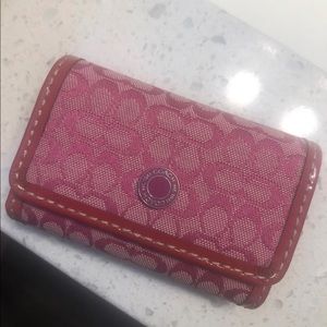 Coach Contact Case in Pink